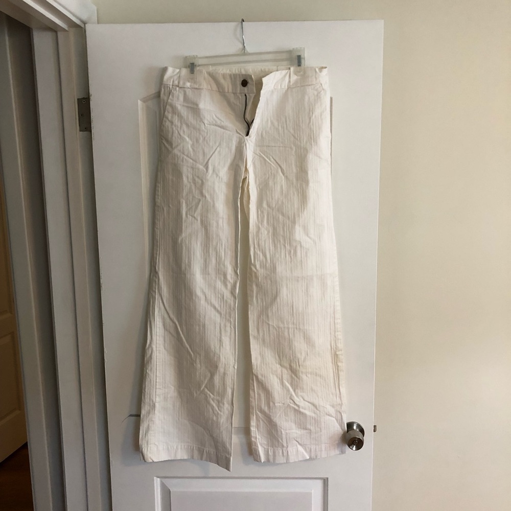 NWOT Gap bootcut white detail pants